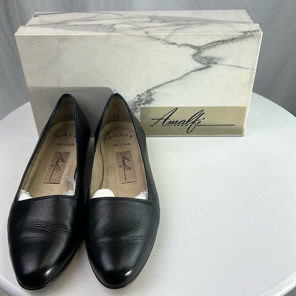 Amalfi Hector I Italian Black Leather Low Heels In Box Size 7 1/2B - Picture 1 of 10